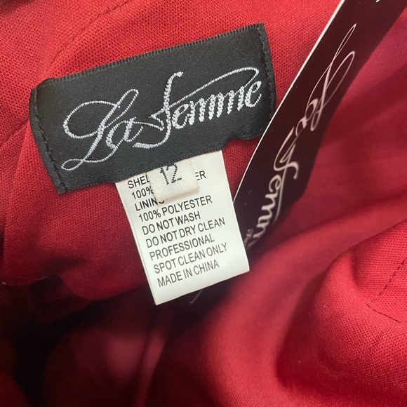 La Femme Burgundy Criss Cross Low Back Evening Gown Prom Formal Size 12 NWT🌿 - Picture 6 of 7